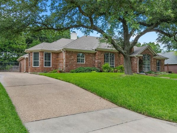 716 Meadow Mountain Drive, Waco, TX 76712
