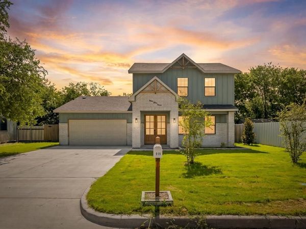 919 SW 3rd Avenue, Mineral Wells, TX 76067