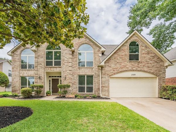 3318 Clearfield Drive, Grapevine, TX 76051