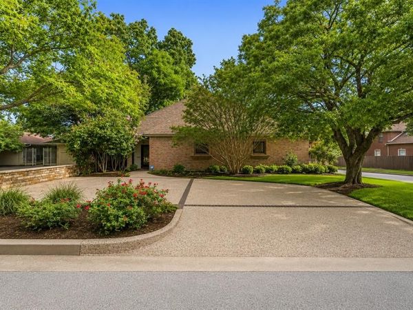 4000 W 5th Street, Fort Worth, TX 76107