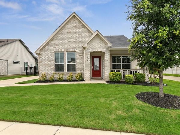 605 Adeline Drive, Burleson, TX 76028