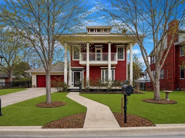 306 W Spring Street, Weatherford, TX 76086