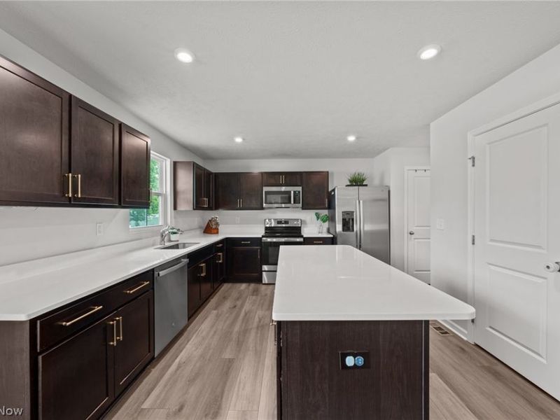 4636 Erhart Drive, Lorain, OH 44053 Photo 10