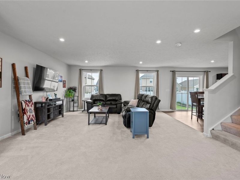 4636 Erhart Drive, Lorain, OH 44053 Photo 6