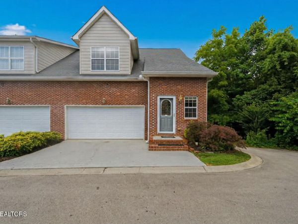 8601 Ashbourne Way, Knoxville, TN 37923