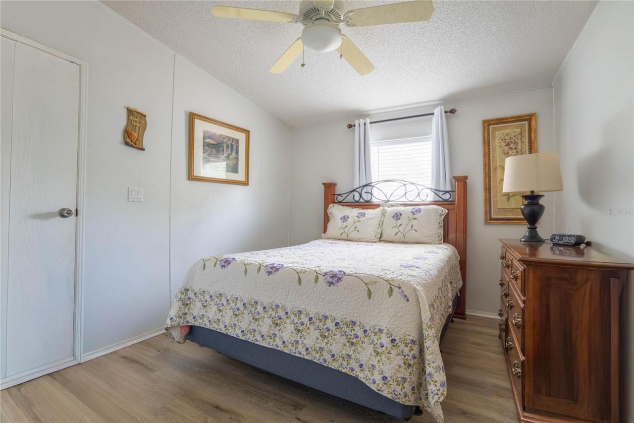 4100 Marion County Road , Weirsdale, FL 32195 Photo