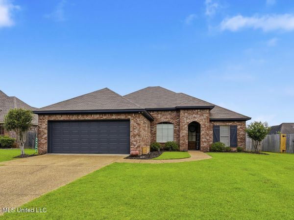 179 Beechwood Circle, Pearl, MS 39208