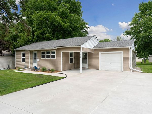 130 16th Street NE, Owatonna, MN 55060