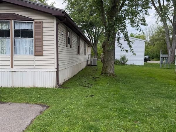 1520 Orange Road, Unit 131, Ashland, OH 44805
