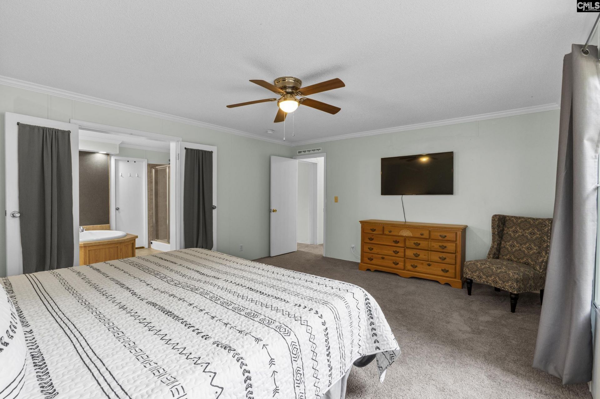 205 Newberry Shores Drive  Photo 17
