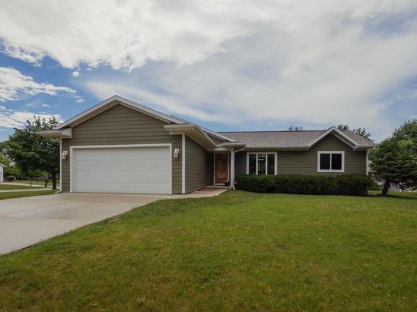 1054 SYCAMORE TREE DRIVE, Fond Du Lac, WI 54935