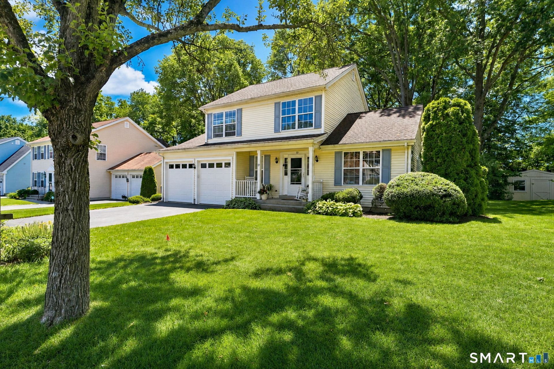 39 Lookout Hill, Milford, CT 06461 Main Photo