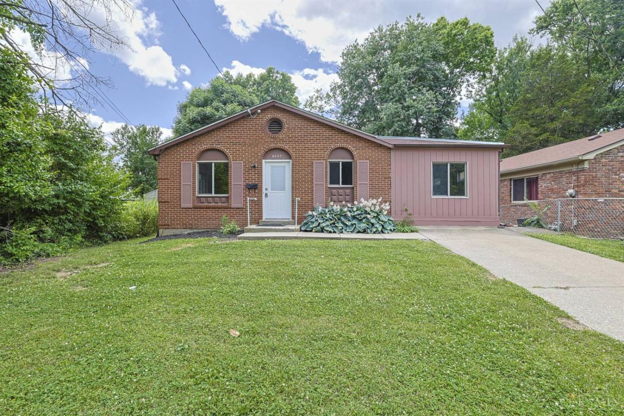6227 Leroy Place, Cincinnati, OH 45230 Main Photo