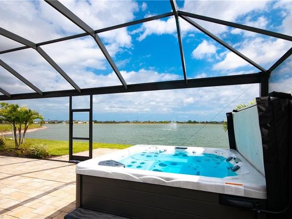 847 Stonewater Lake TER W, CAPE CORAL, FL 33993