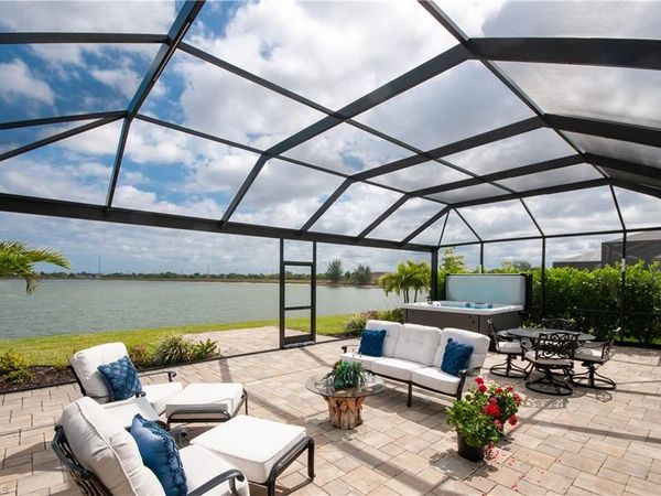 847 Stonewater Lake TER W, CAPE CORAL, FL 33993