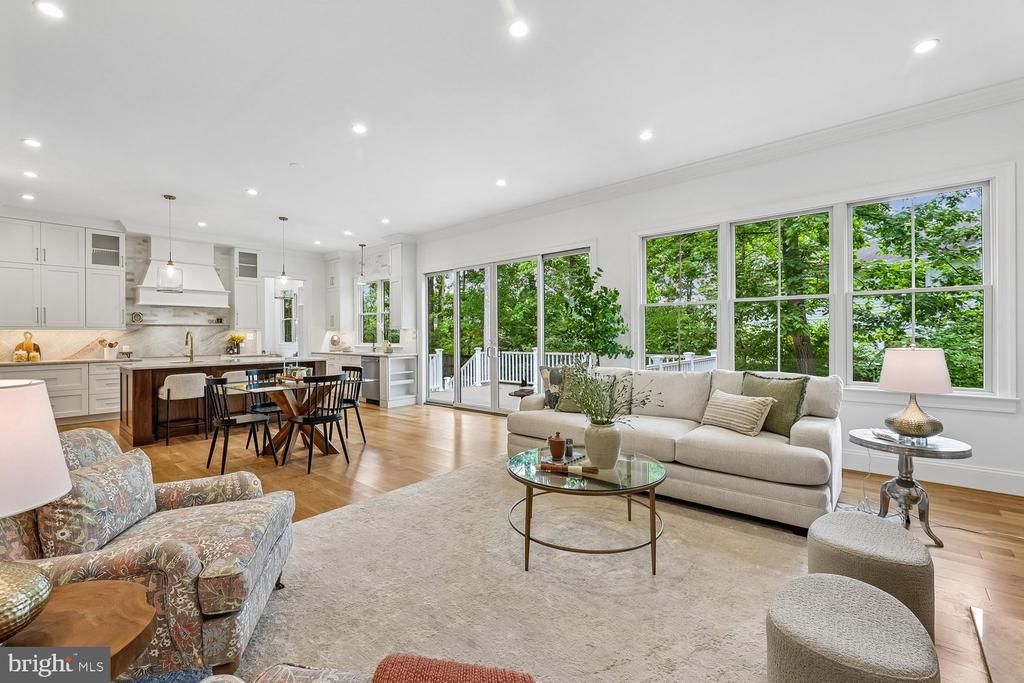 7926 BOLLING DRIVE, ALEXANDRIA, VA 22308