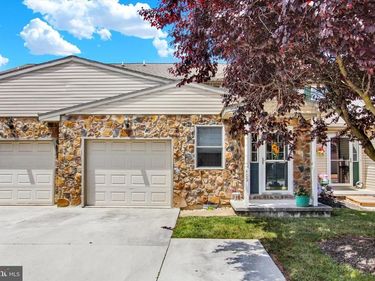 409 SPRINGBROOK COURT , HANOVER, PA 17331