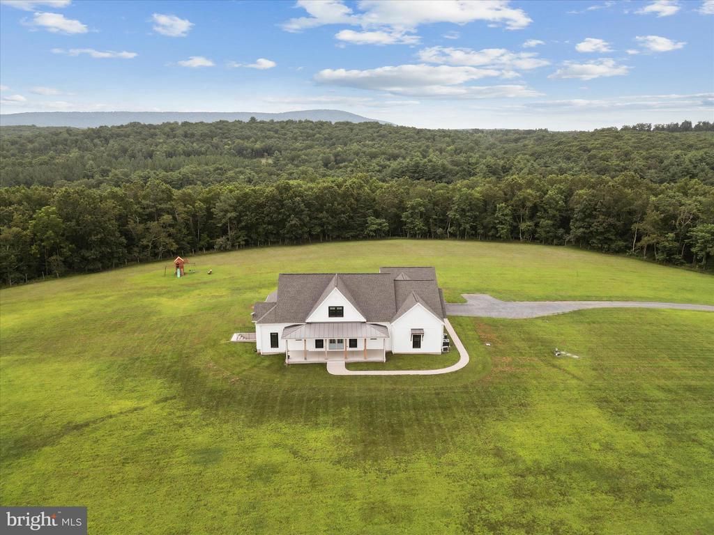 886 MIDDLE FORK ROAD, CROSS JUNCTION, VA 22625