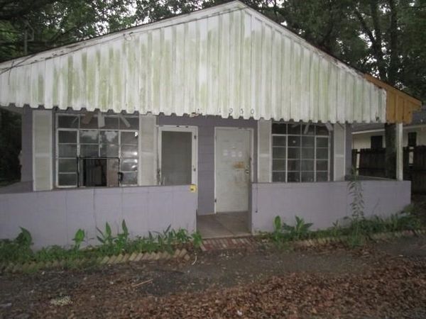 1950 Pleasant Avenue , Mobile, AL 36617
