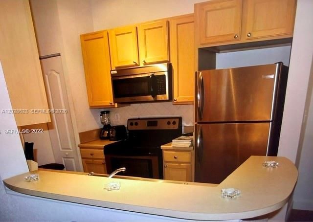 6001 SW 70th St, Unit 114, South Miami, FL 33143 Photo