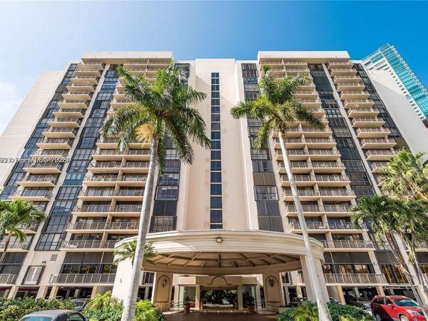 1450 Brickell Bay Dr , Unit 602, Miami, FL 33131