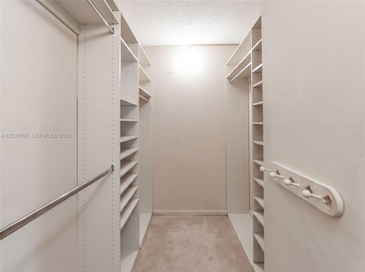 1450 Brickell Bay Dr, Unit 602, Miami, FL 33131 Photo