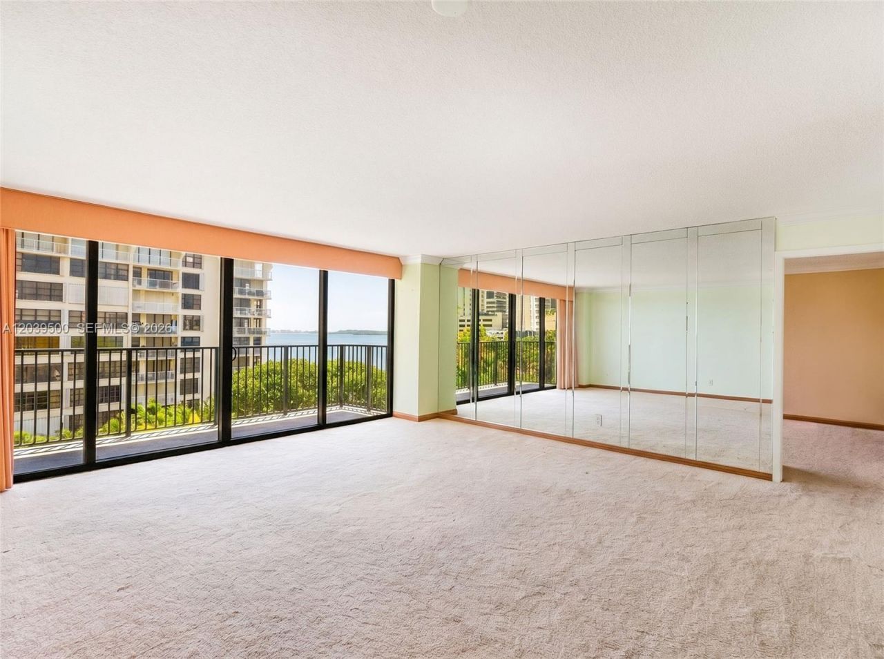 1450 Brickell Bay Dr, Unit 602, Miami, FL 33131 Photo