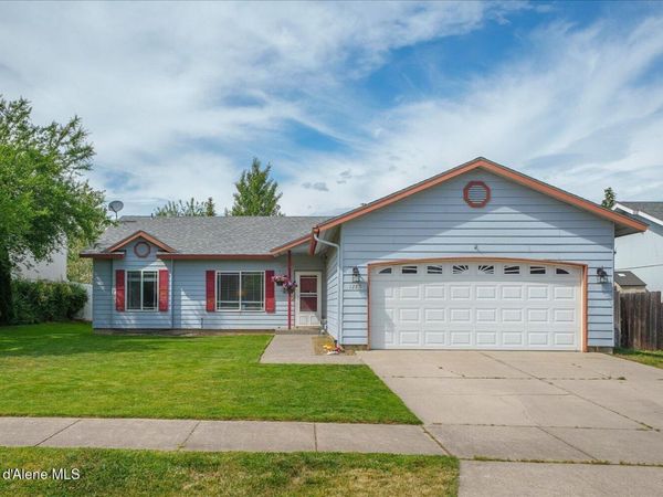 1285 E Stockman AVE, Post Falls, ID 83854