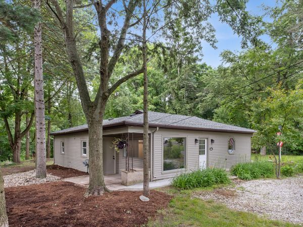 1030 Harding Street NW, Grand Rapids, MI 49544