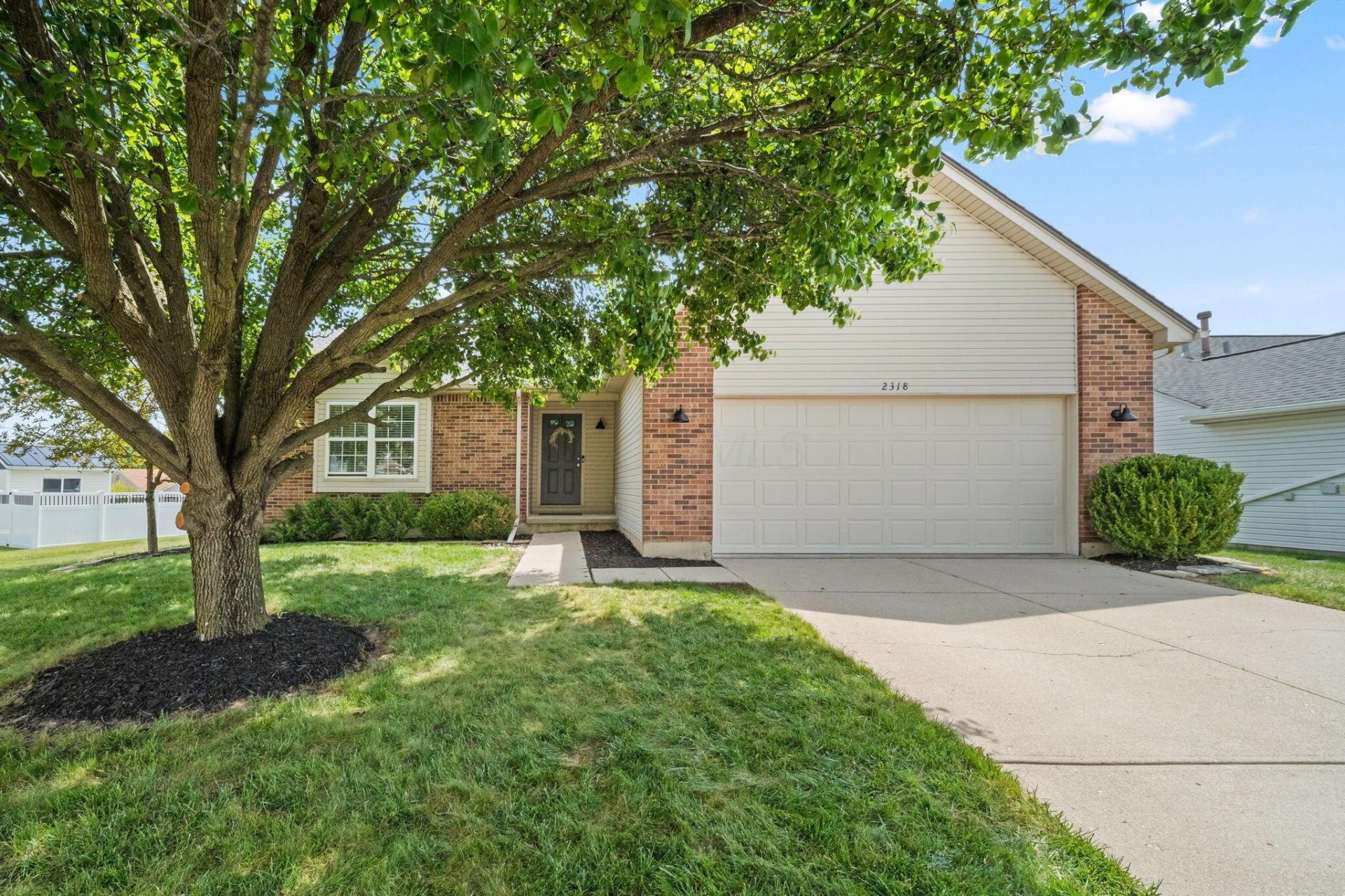 2318 Faircreek Ridge Drive, Fairborn, OH 45324 Main Photo