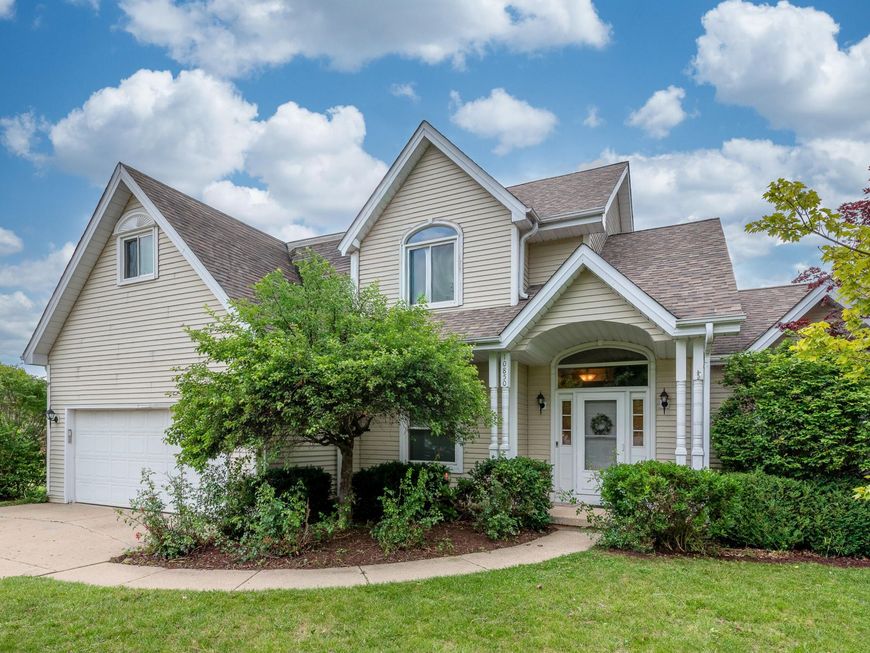 Main Photo
