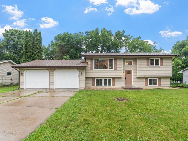 11202 97th Place N, Maple Grove, MN 55369