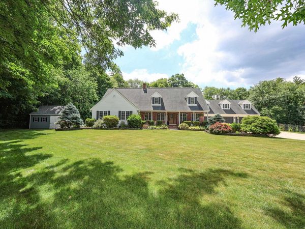 4 CHENEY Lane, Plaistow, NH 03865