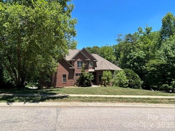 138 Churchill Drive , Salisbury, NC 28144