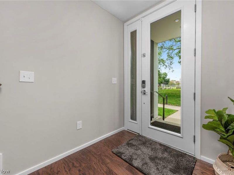 1298 W 58th Street , Cleveland, OH 44102 Photo 4