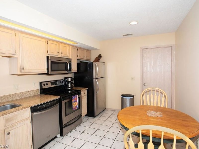 695 E Western Reserve Road , Poland, OH 44514 Photo 13