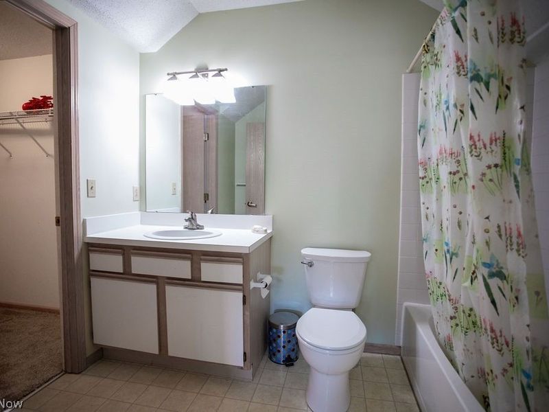 695 E Western Reserve Road , Poland, OH 44514 Photo 23