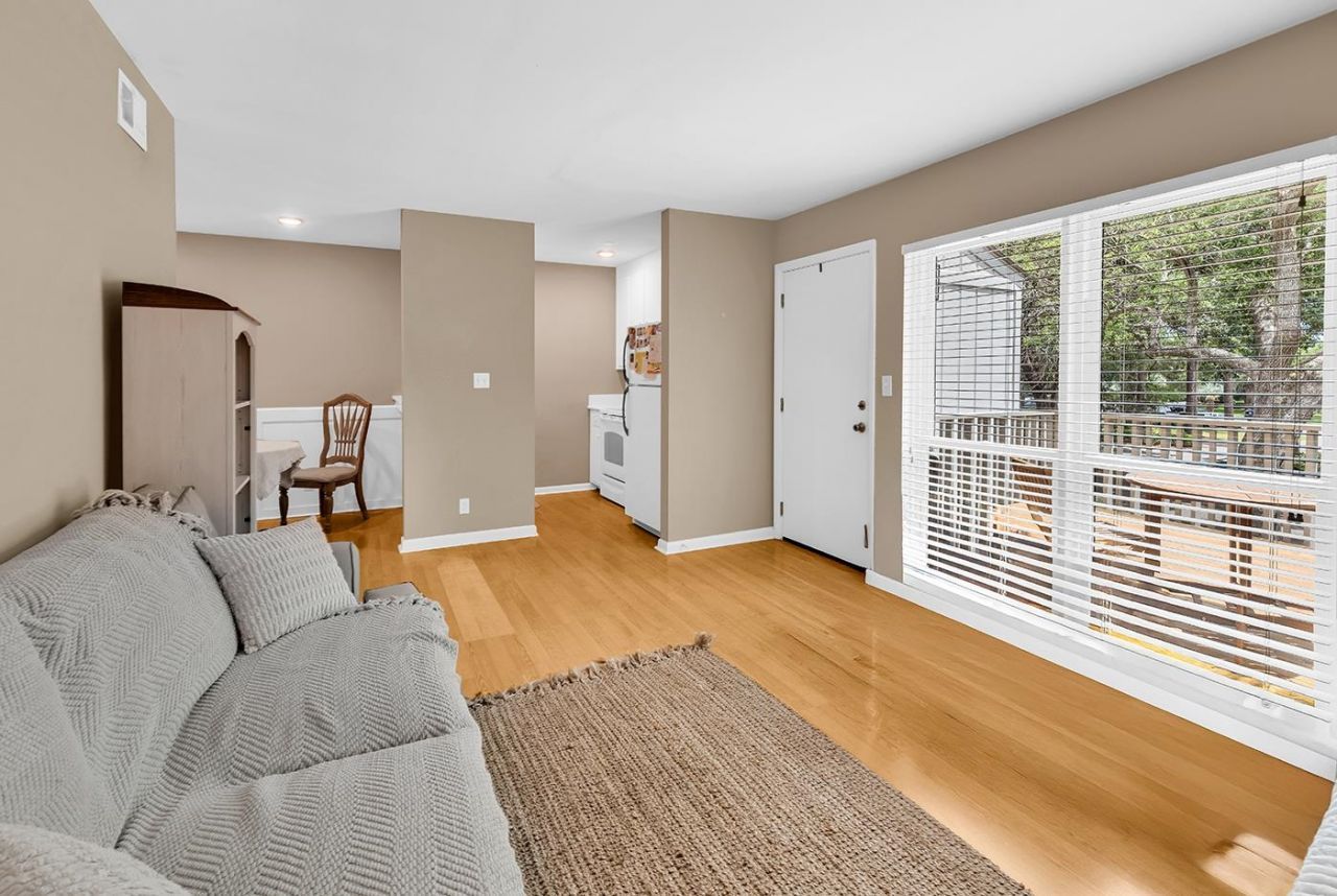 88 Salt Marsh Circle Photo 6