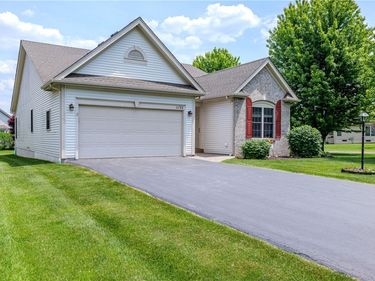 1132 Twin Leaf , Webster, NY 14580