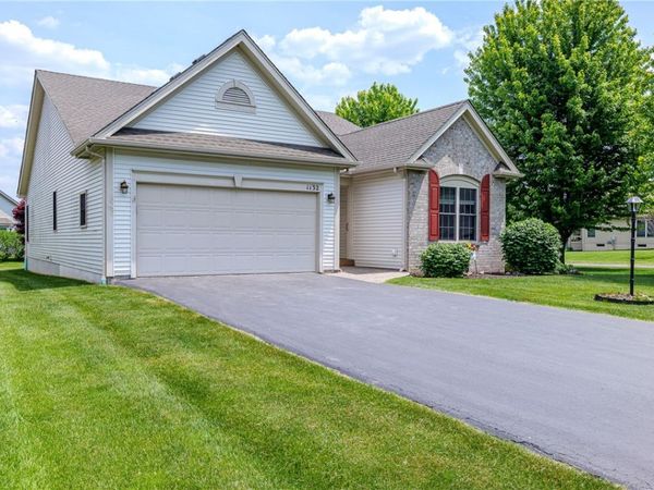 1132 Twin Leaf , Webster, NY 14580