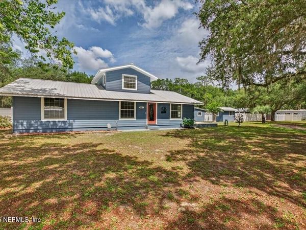 121 DAREN Drive, Palatka, FL 32177