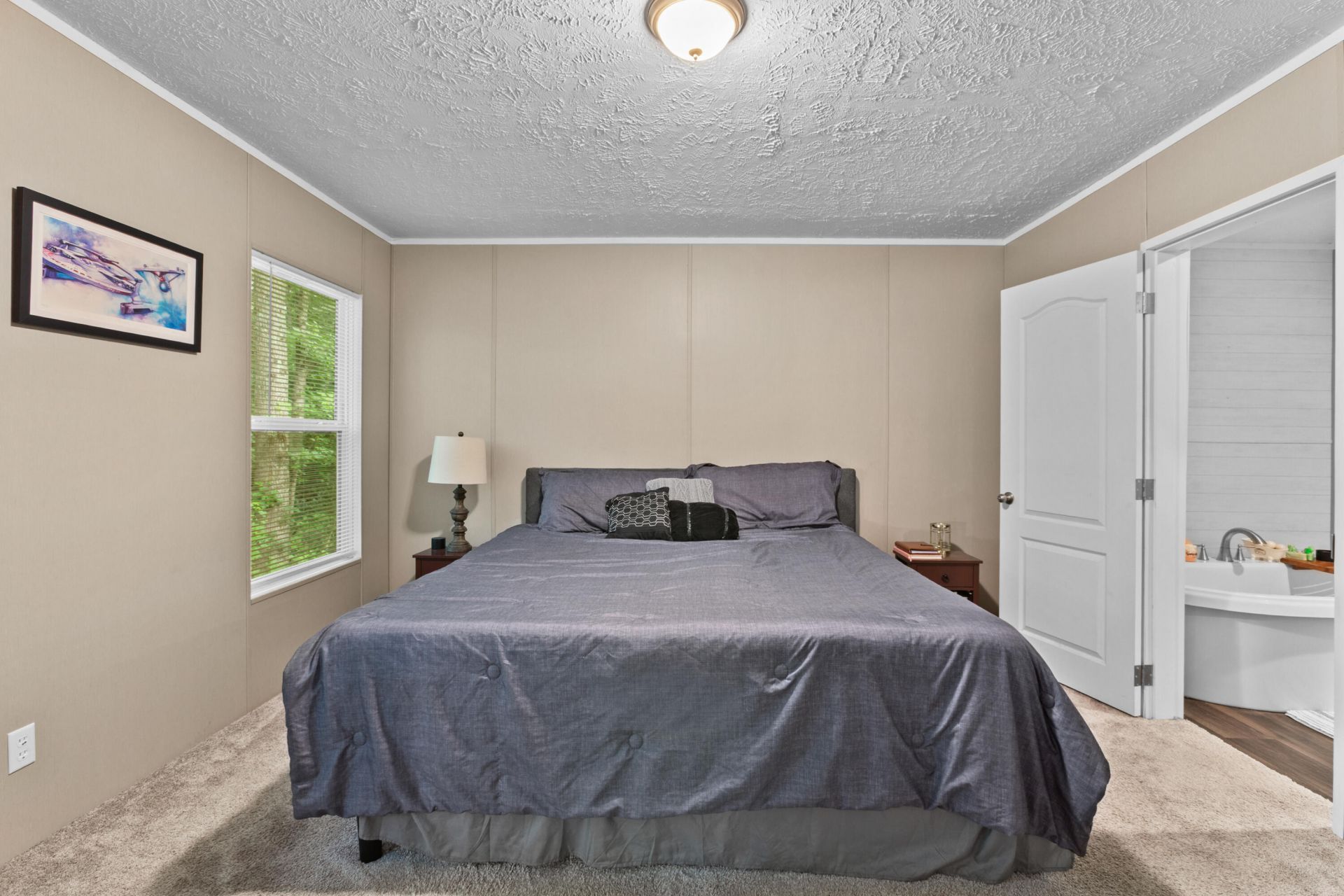 193 Mott Drive Photo 13