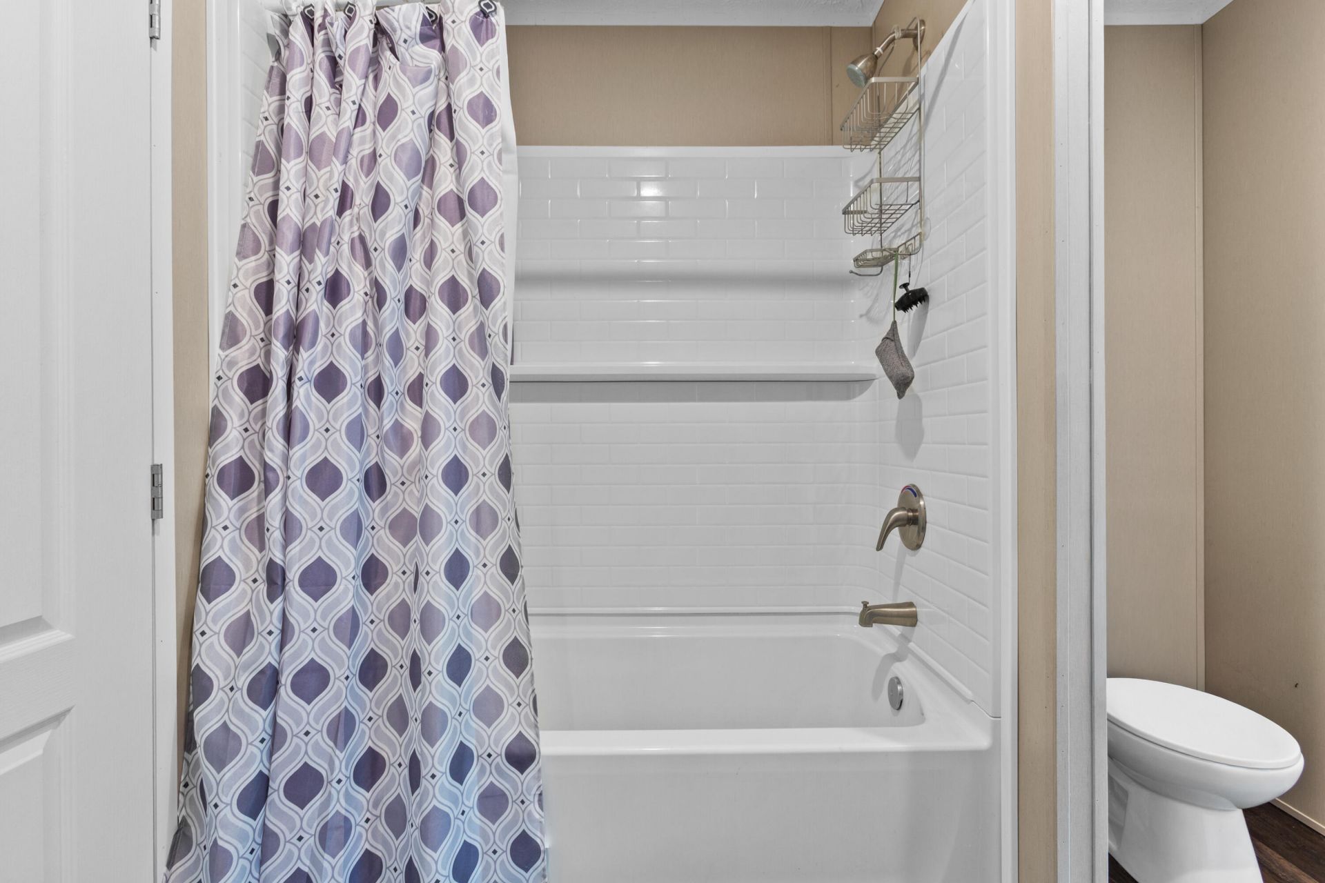 193 Mott Drive Photo 23