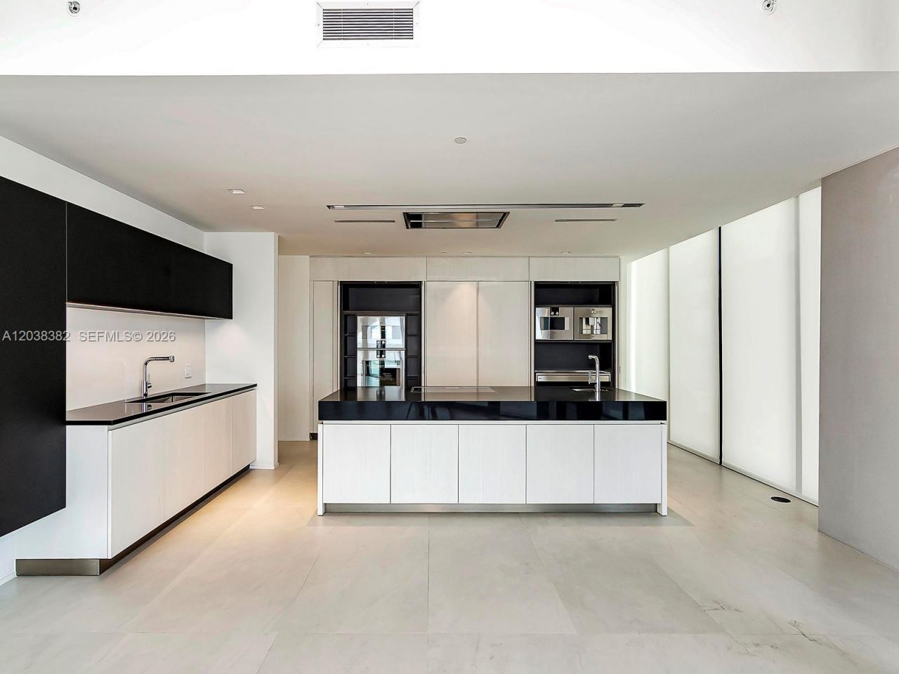 1000 Biscayne Blvd , Unit 2002, Miami, FL 33132 Photo