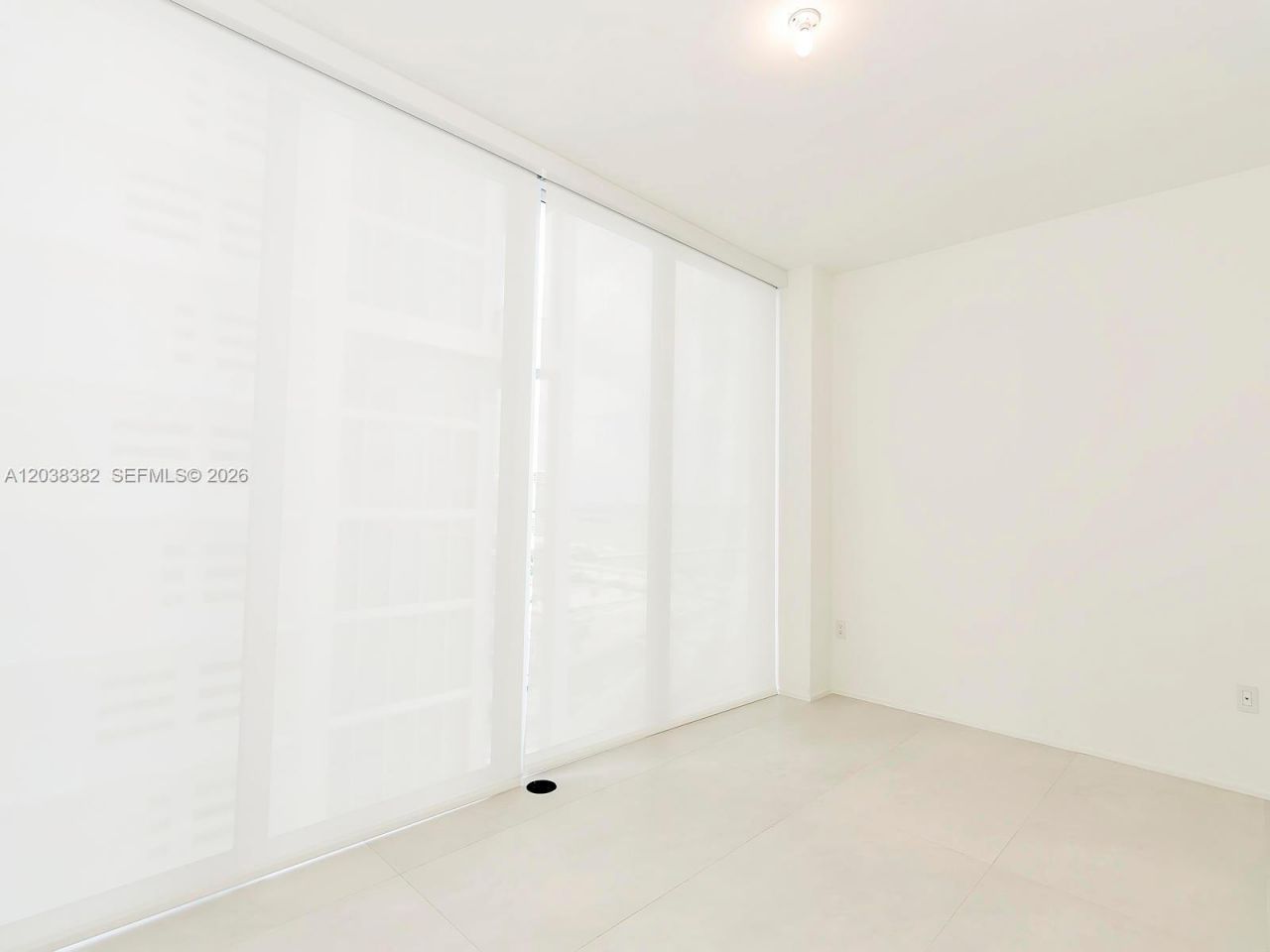 1000 Biscayne Blvd , Unit 2002, Miami, FL 33132 Photo