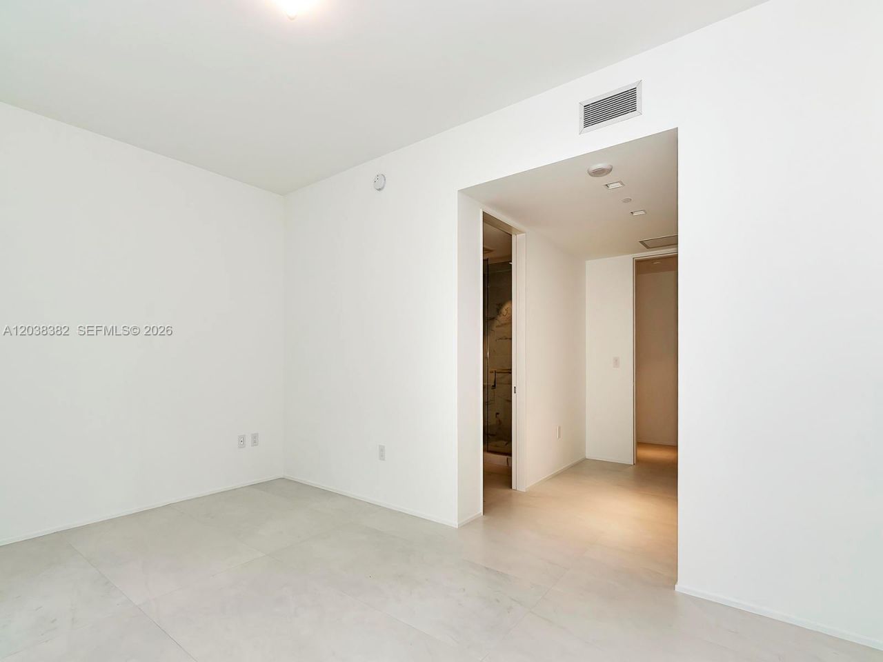 1000 Biscayne Blvd , Unit 2002, Miami, FL 33132 Photo