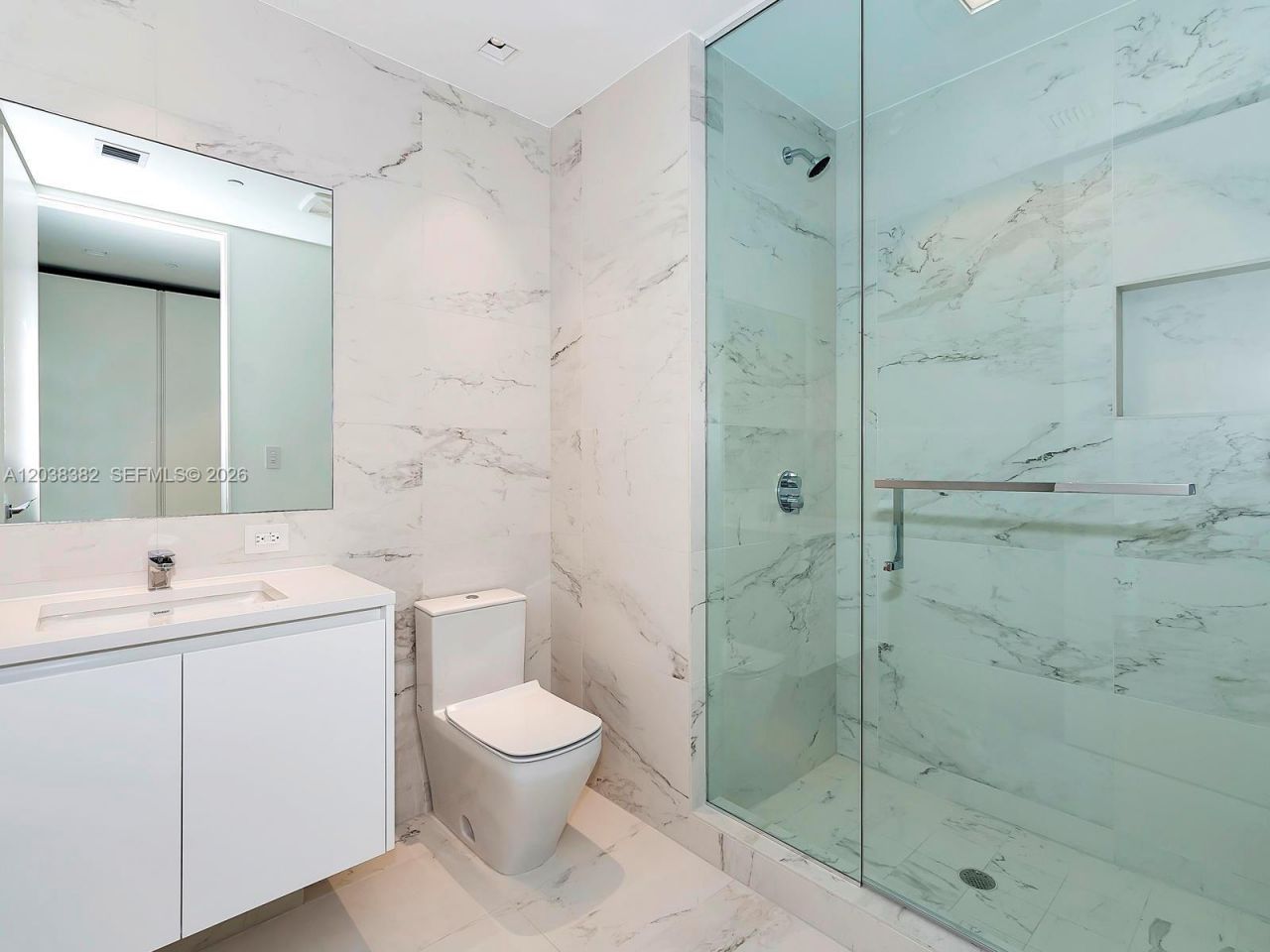 1000 Biscayne Blvd , Unit 2002, Miami, FL 33132 Photo