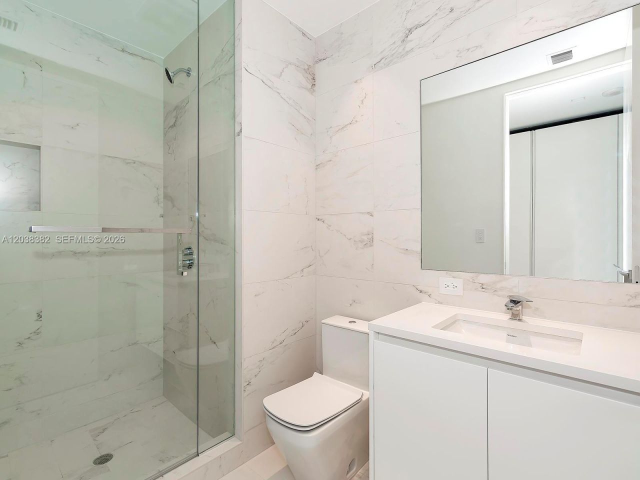 1000 Biscayne Blvd , Unit 2002, Miami, FL 33132 Photo