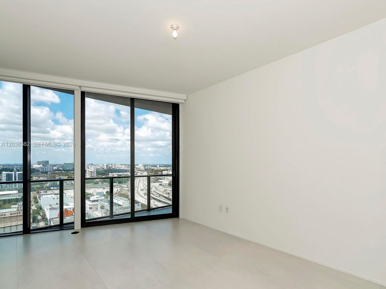 1000 Biscayne Blvd , Unit 2002, Miami, FL 33132 Photo