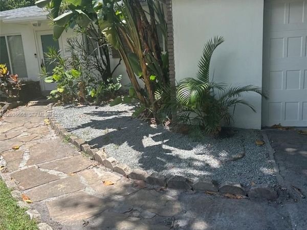 2532 Garfield St, Hollywood, FL 33020